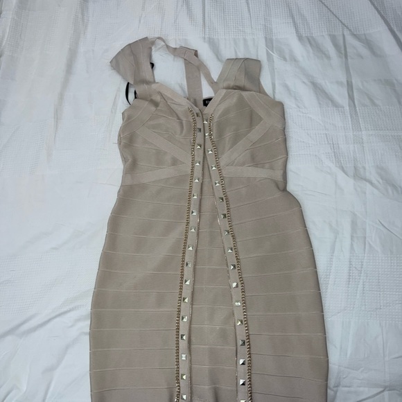 Bebe Women’s studded bandage bodycon dress tan front zipper cap sleeve - Picture 6 of 10